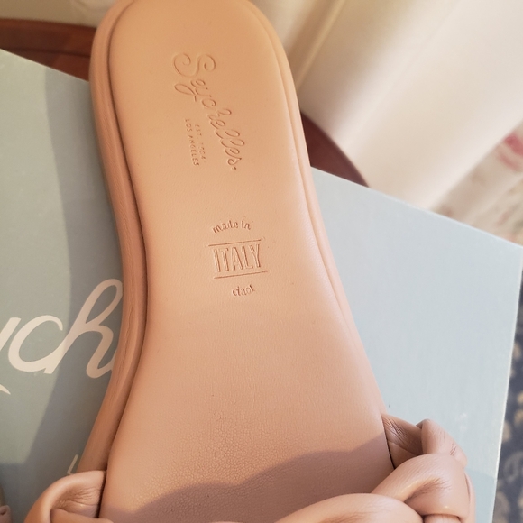 Seychelles slides - Picture 4 of 7